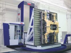 Horizontálny frézovací a vyvŕtavací stroj WHQ 13 CNC